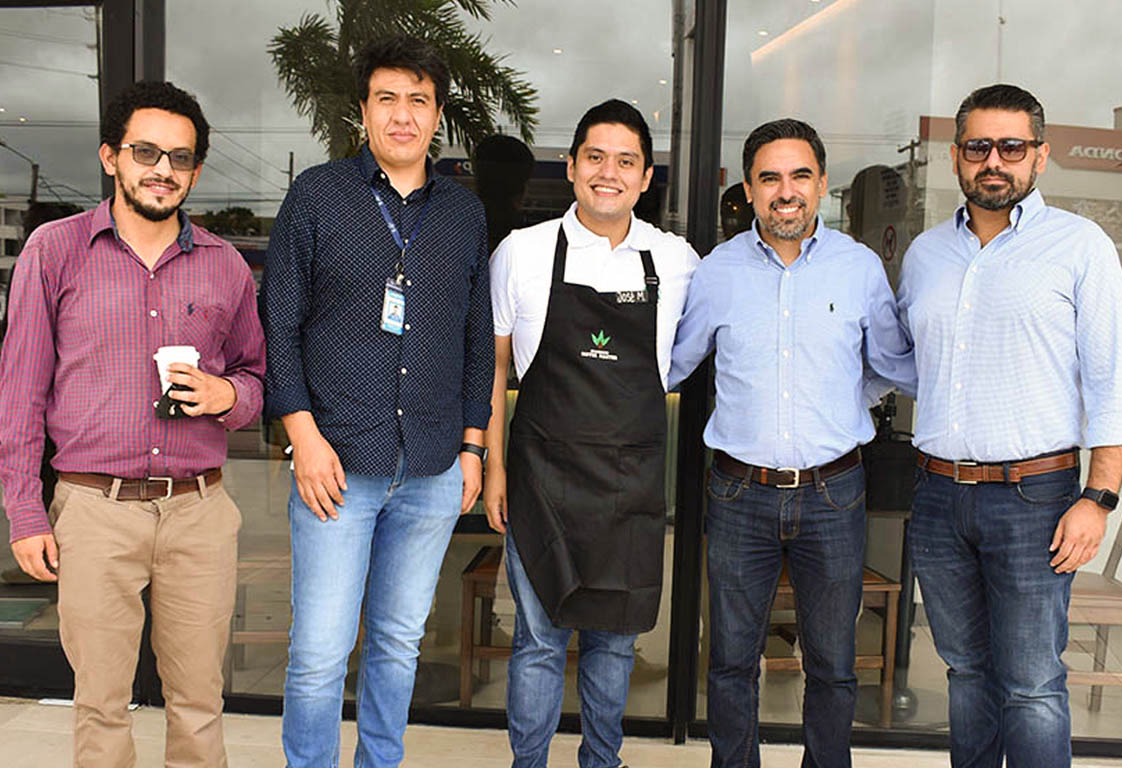 Sergio Gamarra, Rodrigo León, José María Balcázarr, Fernando Vilaseco y Oscar Sánchez