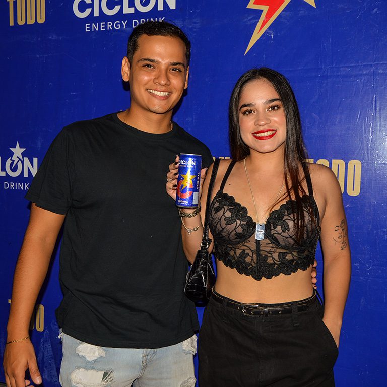 Junior Barba y Mariana Otero