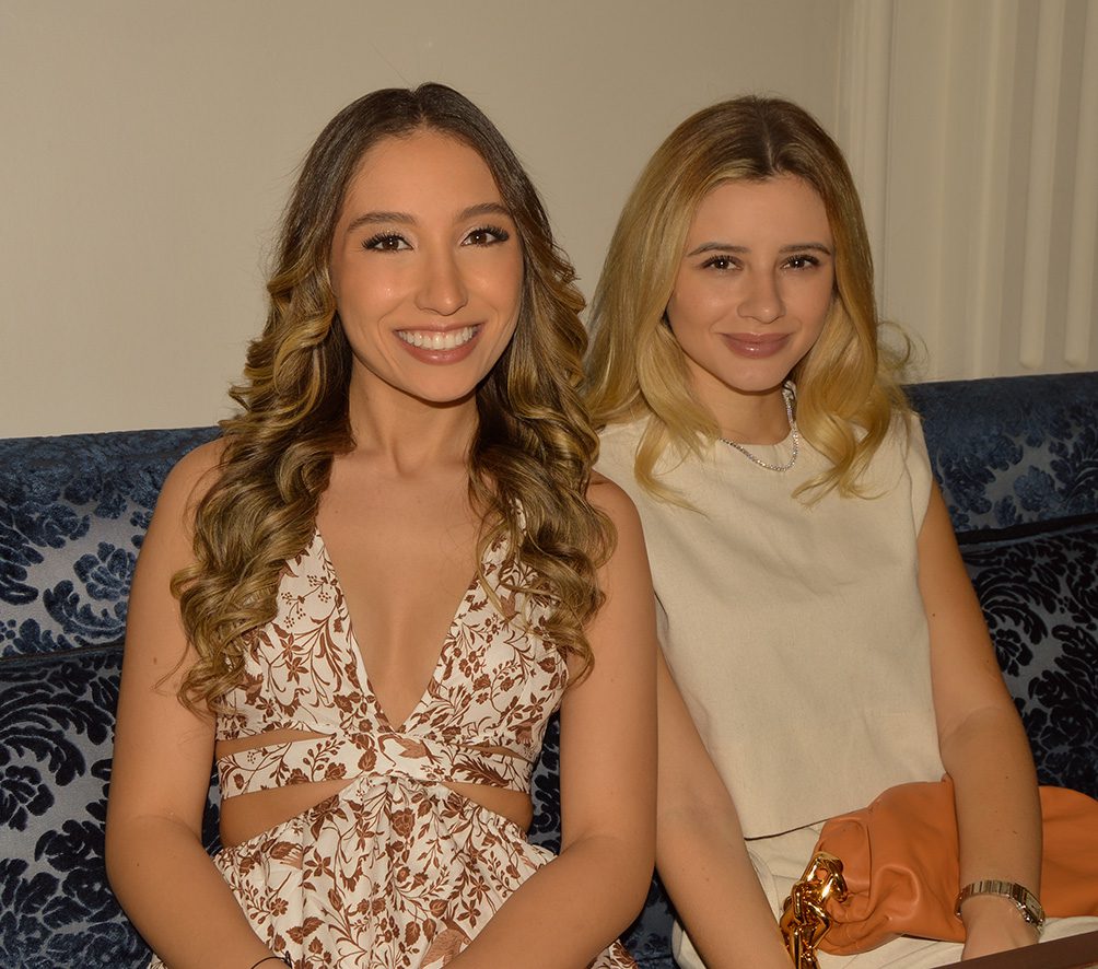 Luciana Vaca y Antoinette Germain