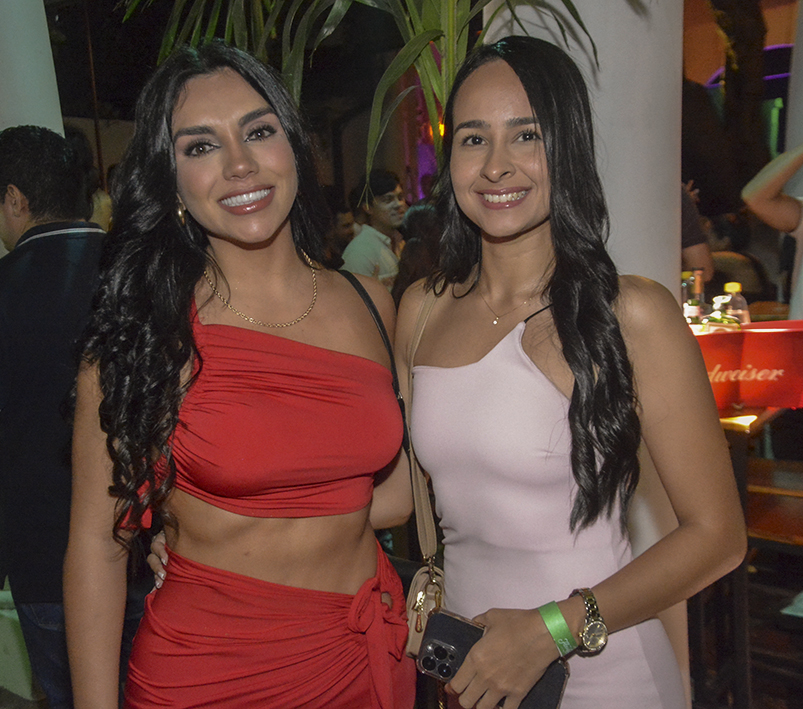 Wendy Cuéllar, Karla Serrano