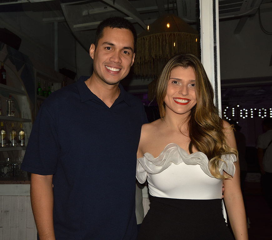 Ronnie Chavez y Stephanie Menacho