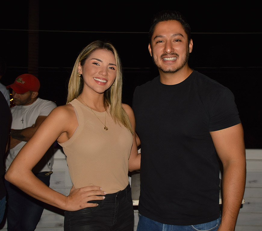 Yesenia Peredo y Kramer Acha