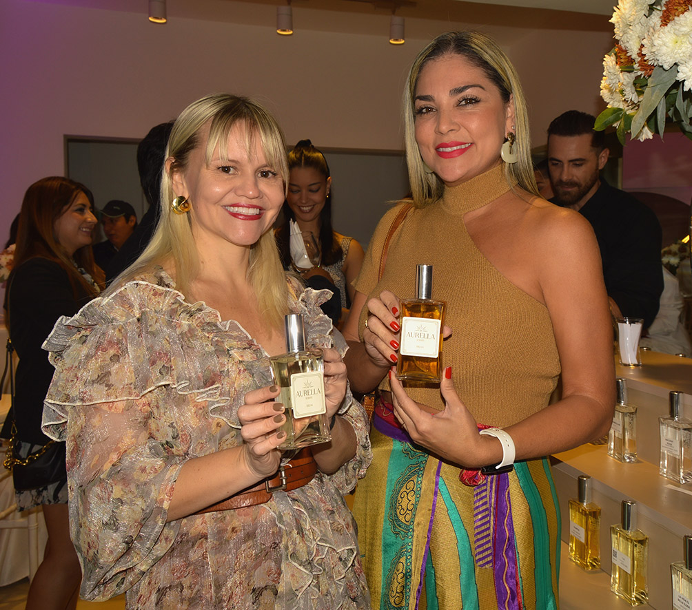 Yolita Aguilera y Valeria Paz
