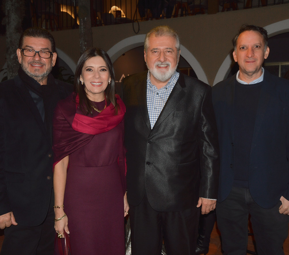 Quito Velasco, Graciela Anglarill, Victor Hugo Limpias y Ricardo Ruiz