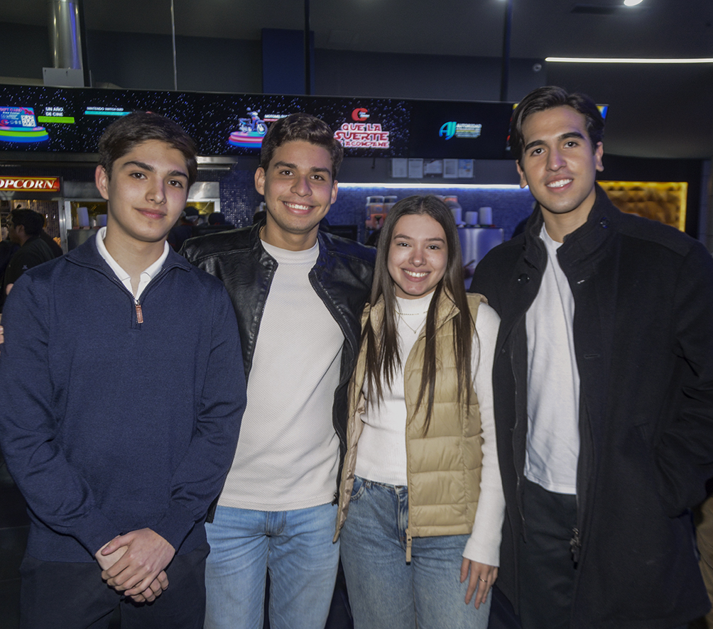Sebastian Téllez, José Alex Camacho, Fabiana Ortiz, José Miguel Montaño