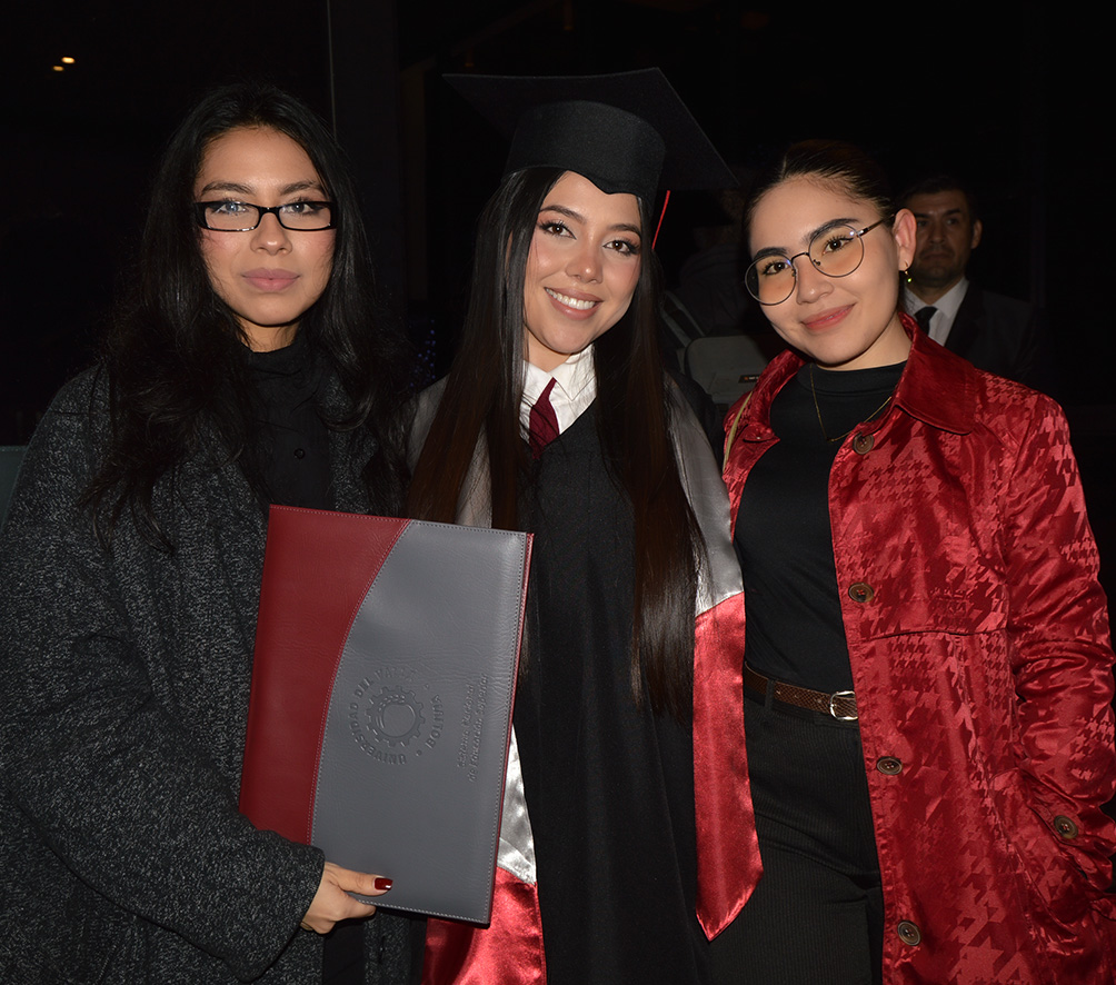 Mariana Quezada, Camila Parrado y Valeria Montero