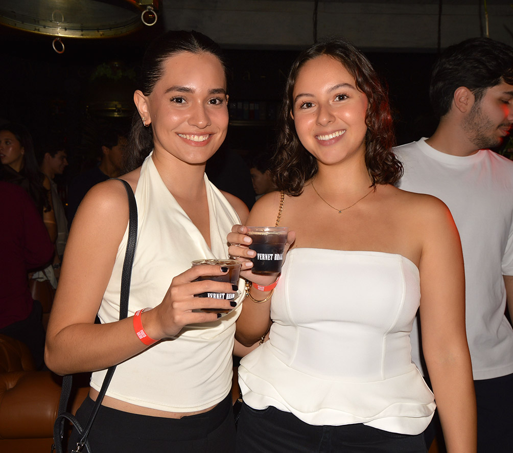 Gabriela Galarza y Olivia Alcocerr