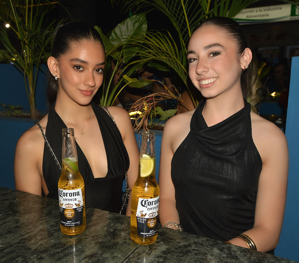 Ana Lucia Quintela y Victoria Argandoña