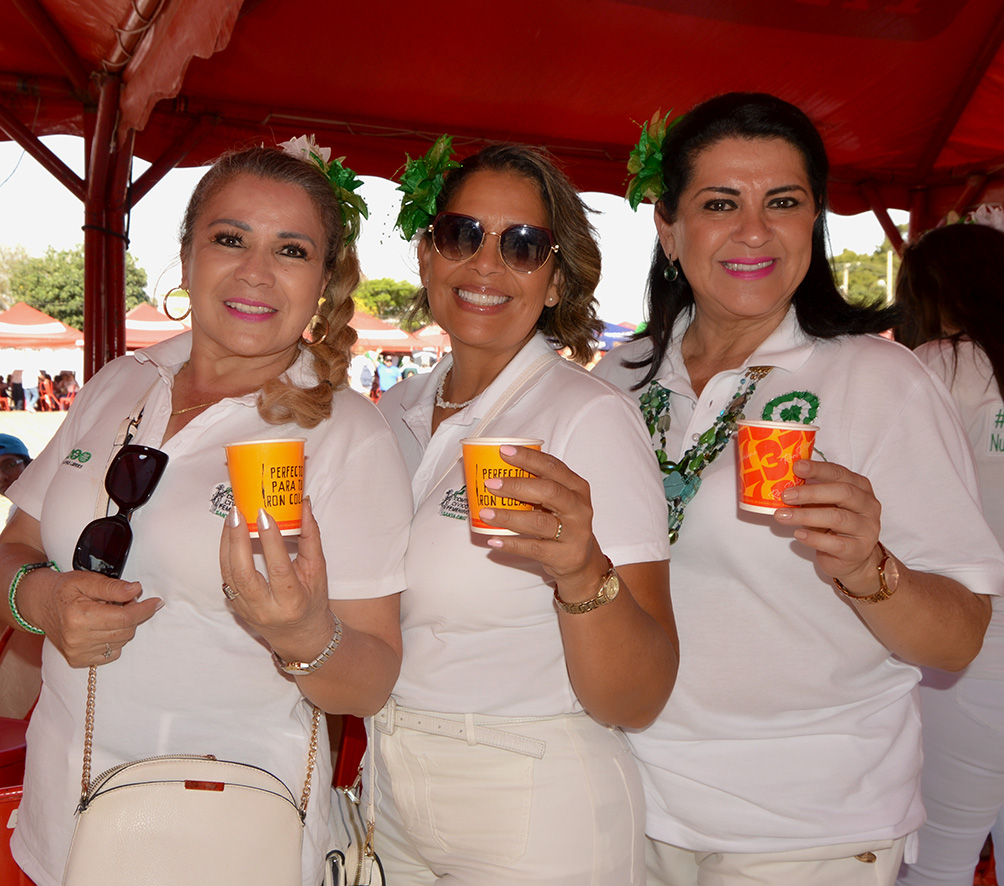 Blanca Pedraza, Lourde Rojas y Maria Ilda Peredo
