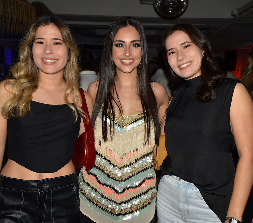 Camila Gianella, Luciana Flors y Fabiana Gianella