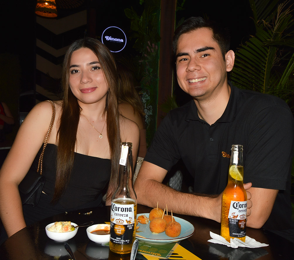 Dayana Merida y Jose Hinojosa