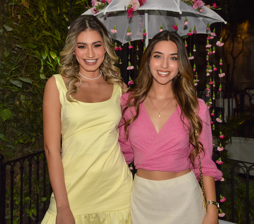 Gabriela Peña y Ariane Torrico