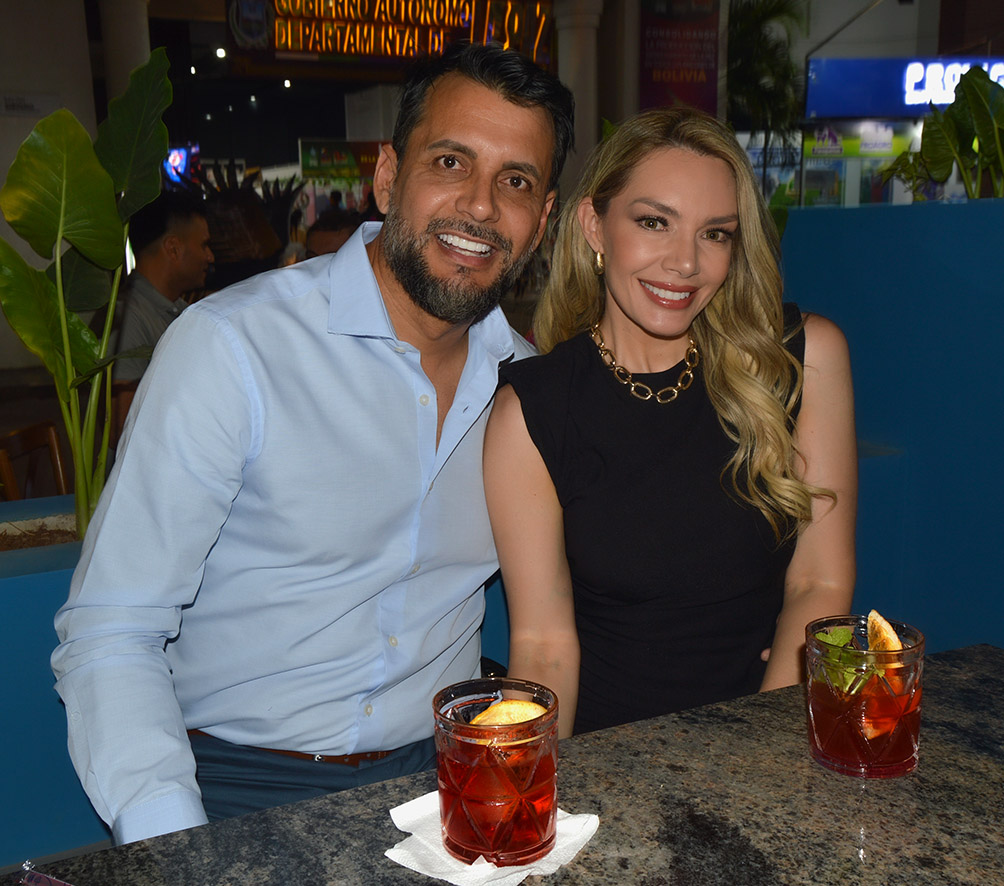 Giovanni Clementelli y Jessica Suarez