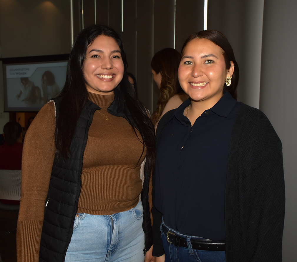 Carla Carrillo y Susy Alvarez