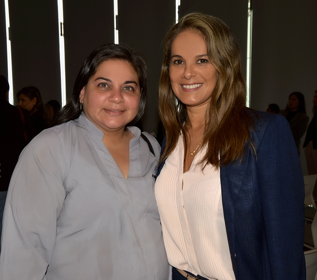 Claudette Mendez y Shirley Totola
