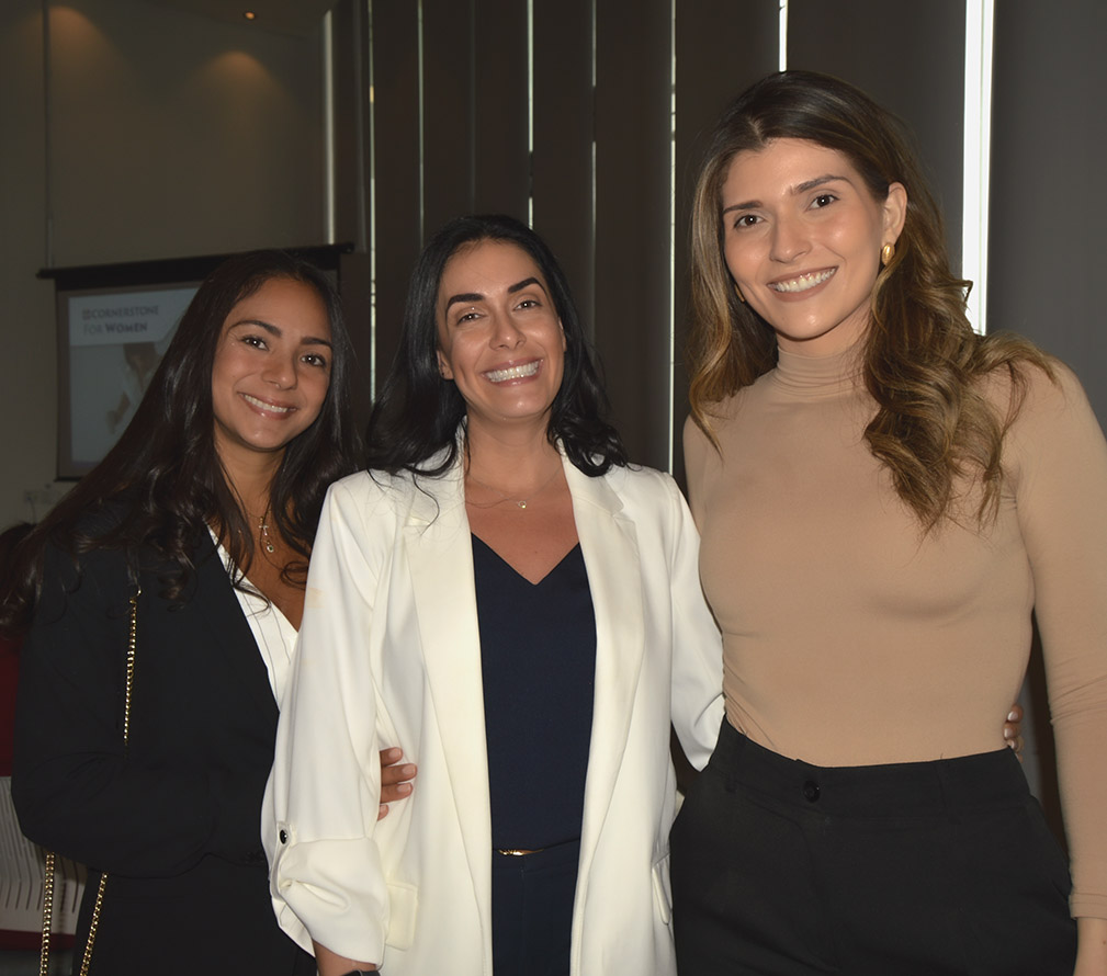 Rossana Dza, Maria Jose Abuawad y Stephanie Menacho
