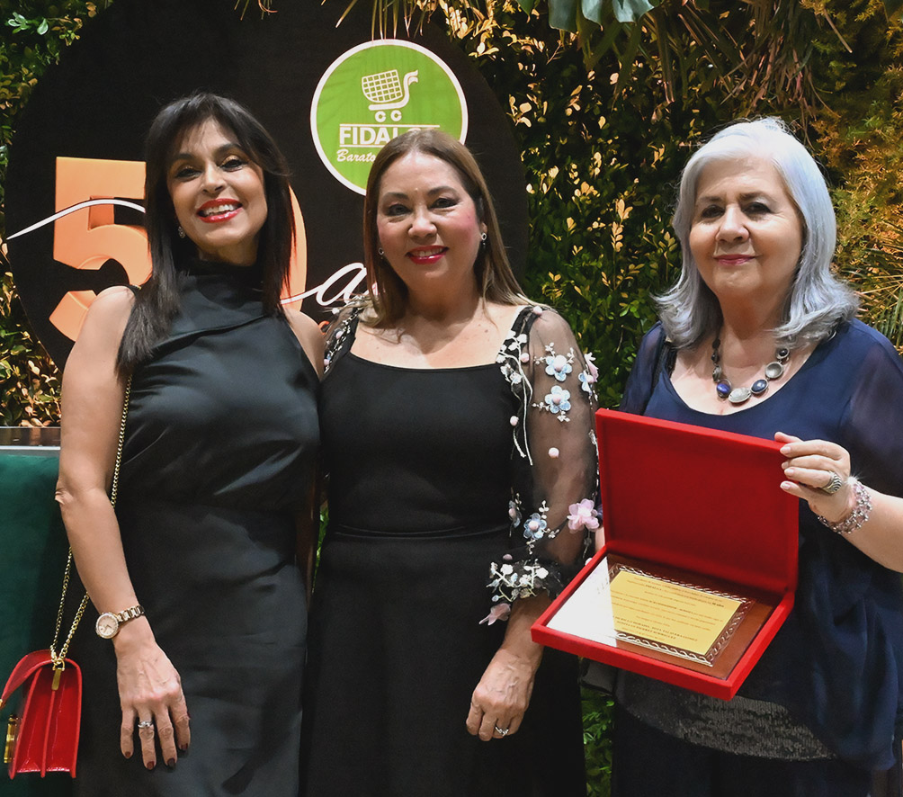 Sonita Gutiérrez, Ingrid Murillo y Tony Talavera