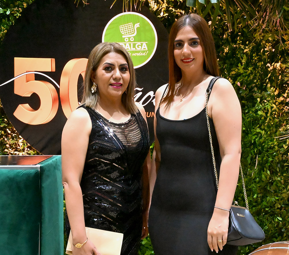 Stephany Flores y Lorena Moyano