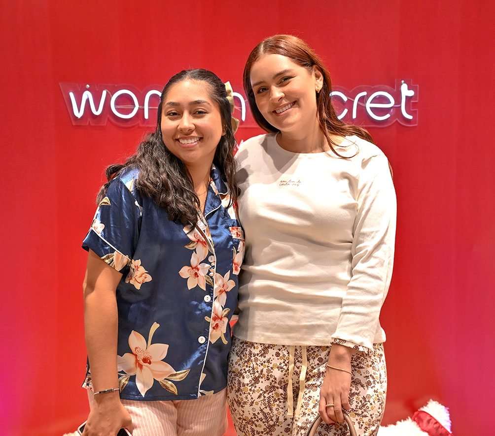 Berenice Burgos y Cris Burgos