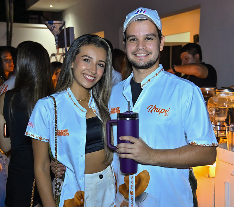 Keiko Pinedo y Carlos Andrés Gutiérrez