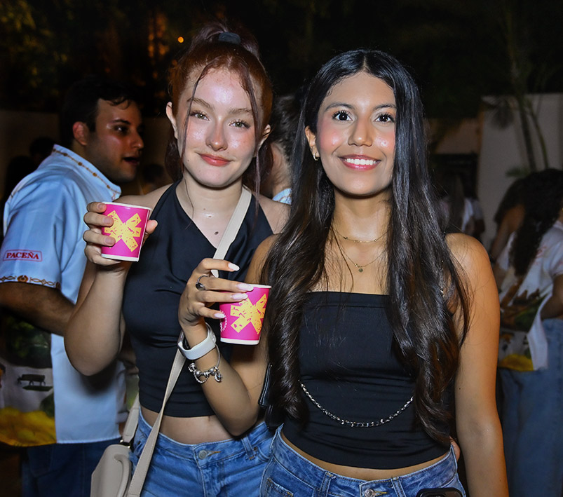 Sarah Boland y Lucia Añez