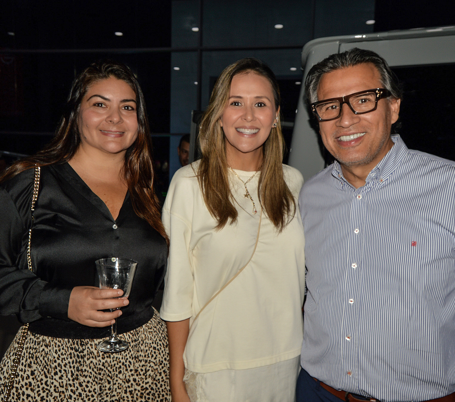 Carmen Ribera, Daniela Simon y Alain Nuñez
