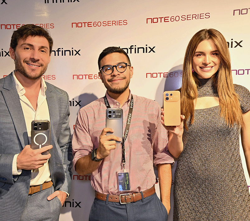 Mario Del Alcázar, Flavio Bautista y Juliana Barrientos