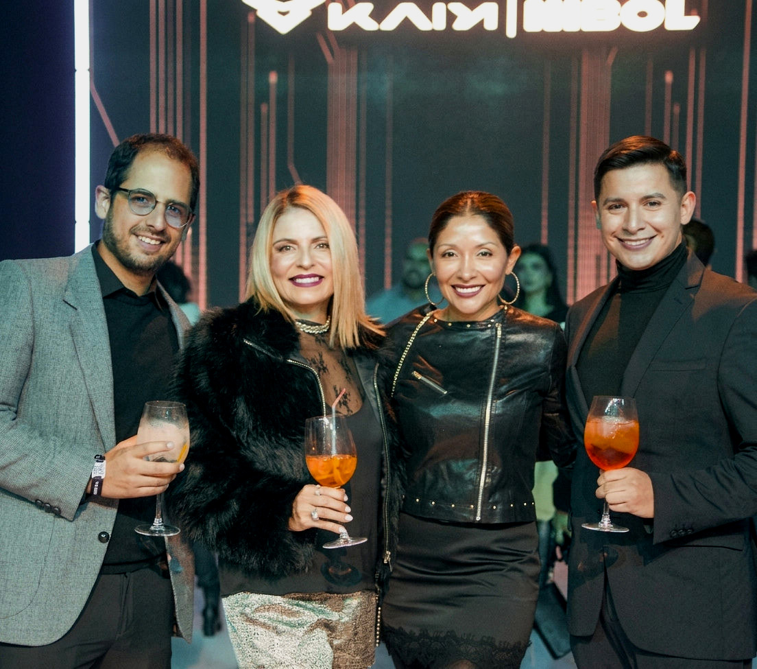 EstebanAlfaro,RoxanaSchaiman,LeslieHeredia,SergioChuquimia