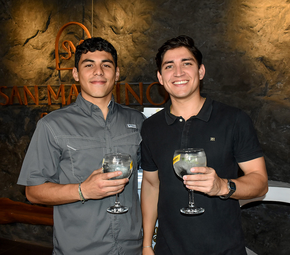 Adnan Torres y Leo Ortiz