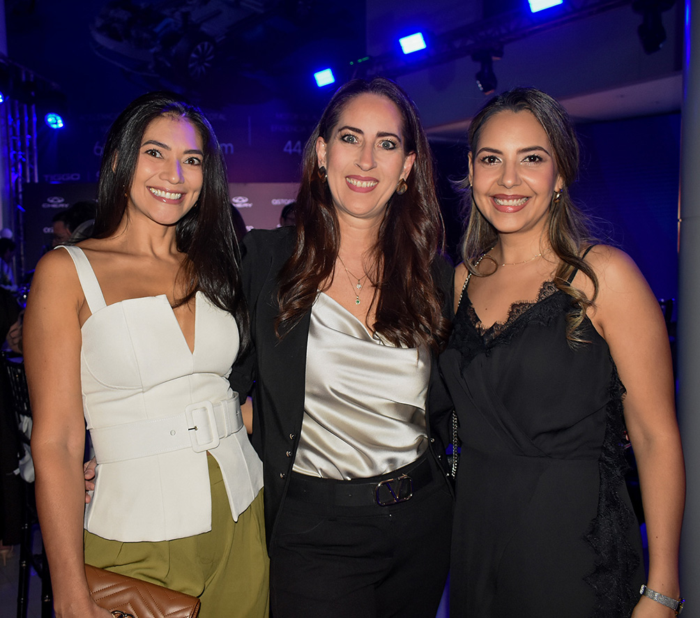 Aracely Almaraz, Daniela Rivero y Paola Toledo
