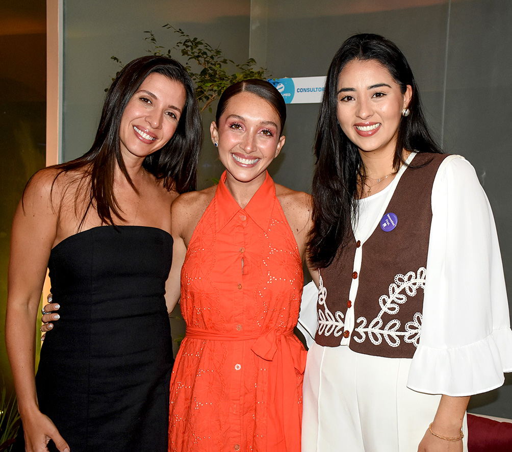 Daniela Amelunge, Romina Amelunge y Romy Chavez