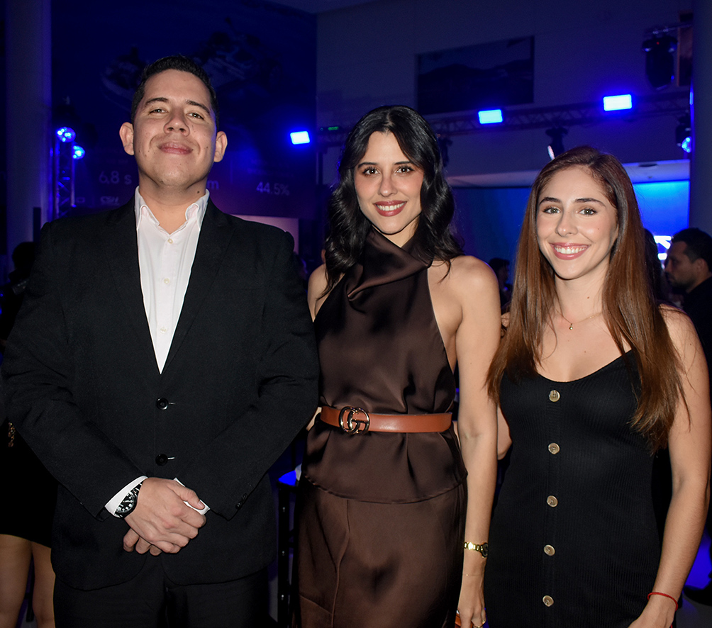 Henry Torrez, Maria Fernanda Ortiz y Florencia Quiroga
