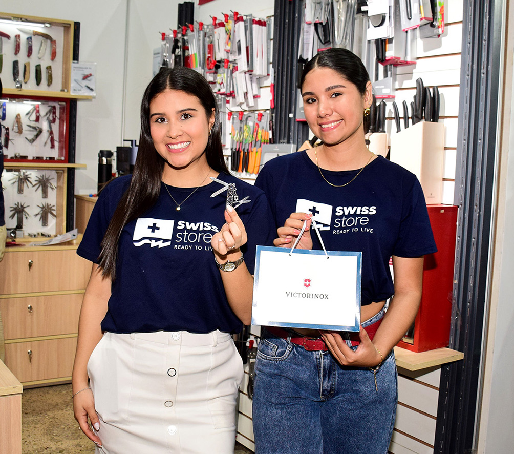 Alejandra isevich y Camila vidaurre
