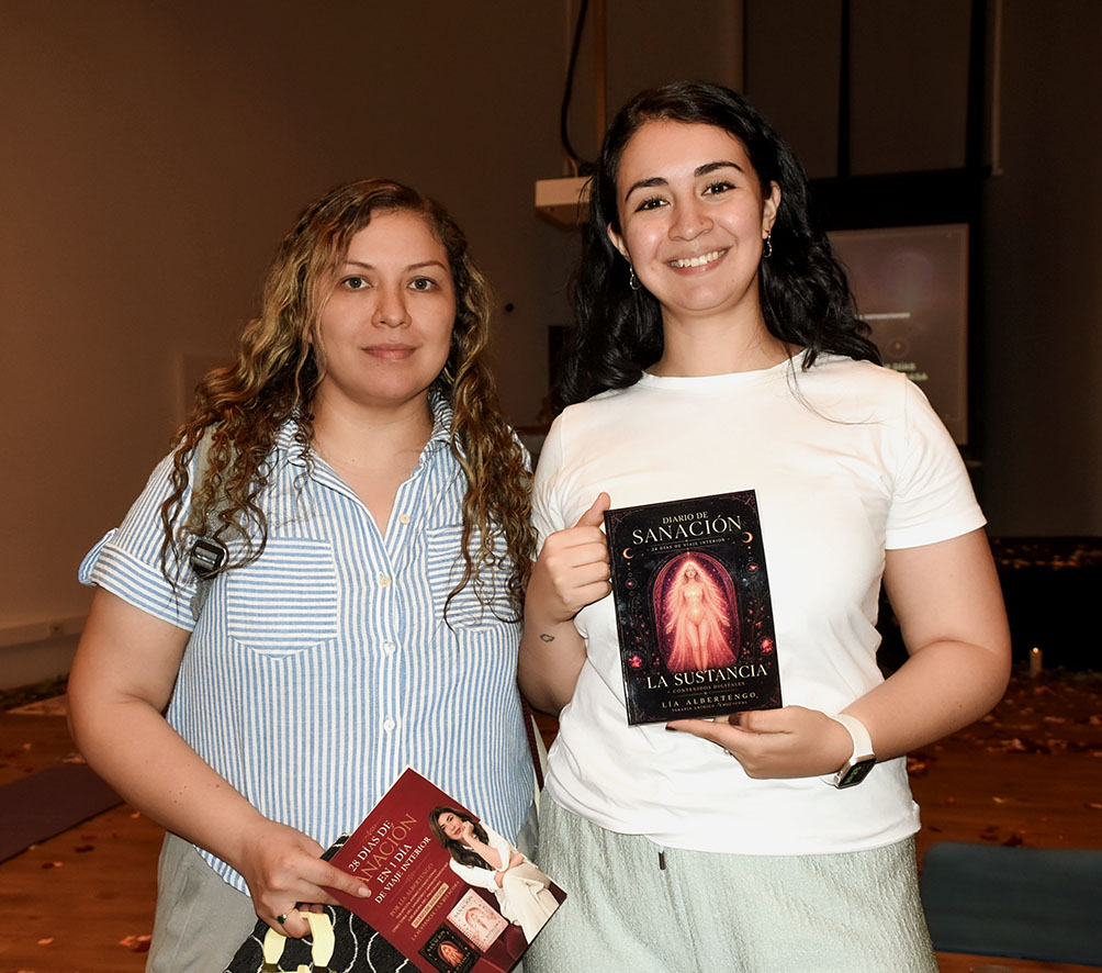 Gabriela Reyes y Pamela Toledo