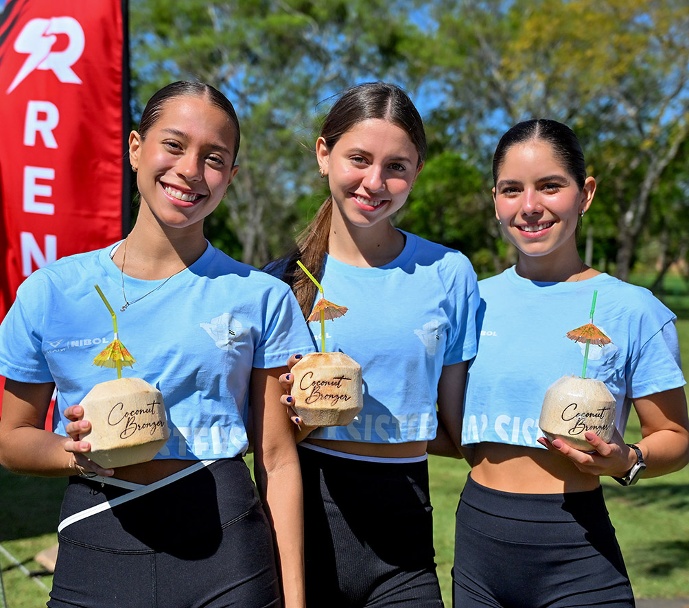 Sofía Vera Cassal, Michelle Soulodre y Valentina Valdez